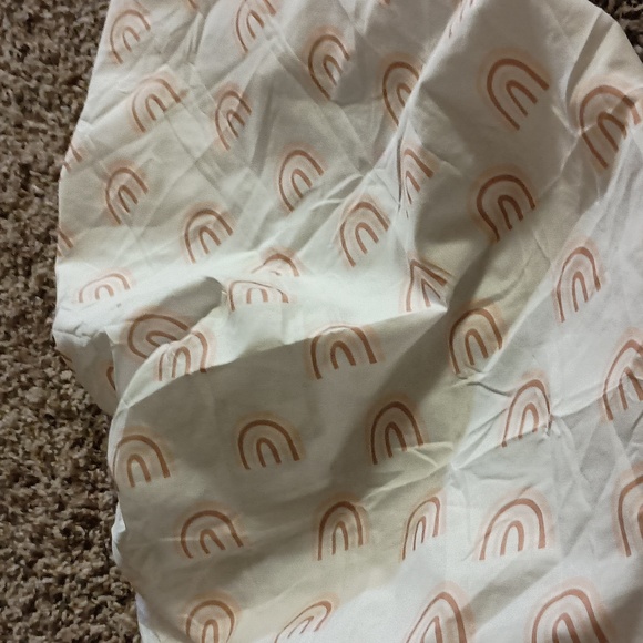 Baby car seat cover/w throw in peanut shell over baby cover - Picture 6 of 6